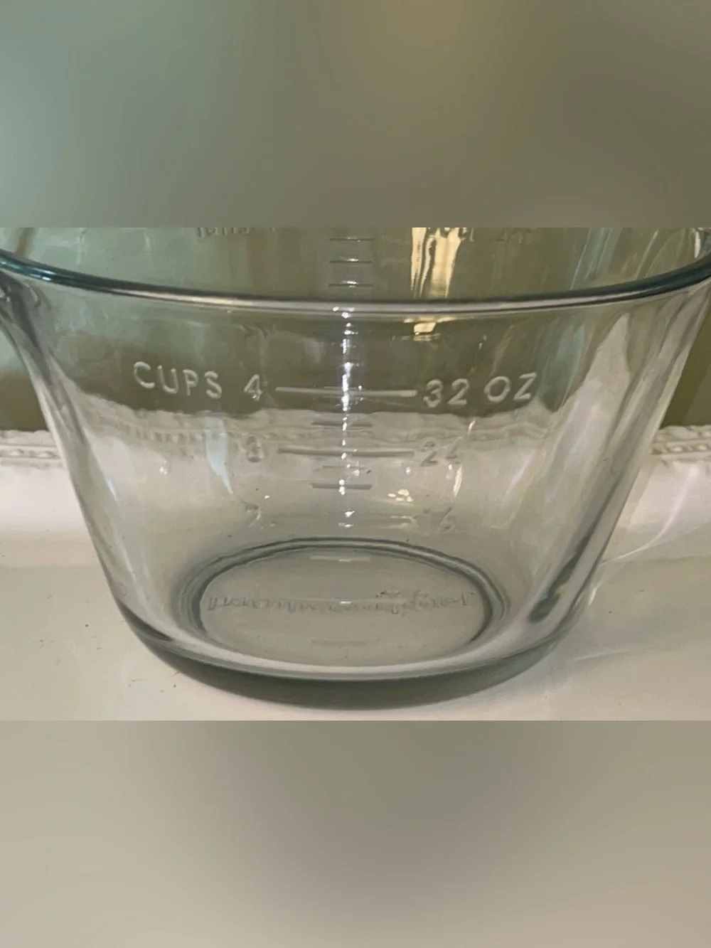 Pampered Chef 4-Cup Glass Measuring Cup No Lid